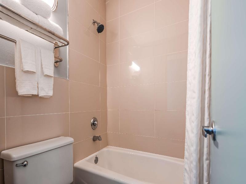 Quality Inn Jacksonville South image