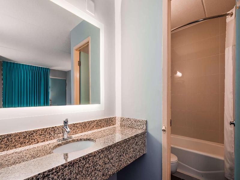 Quality Inn Jacksonville South image
