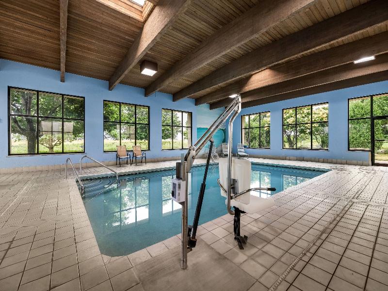 Baymont by Wyndham Janesville image