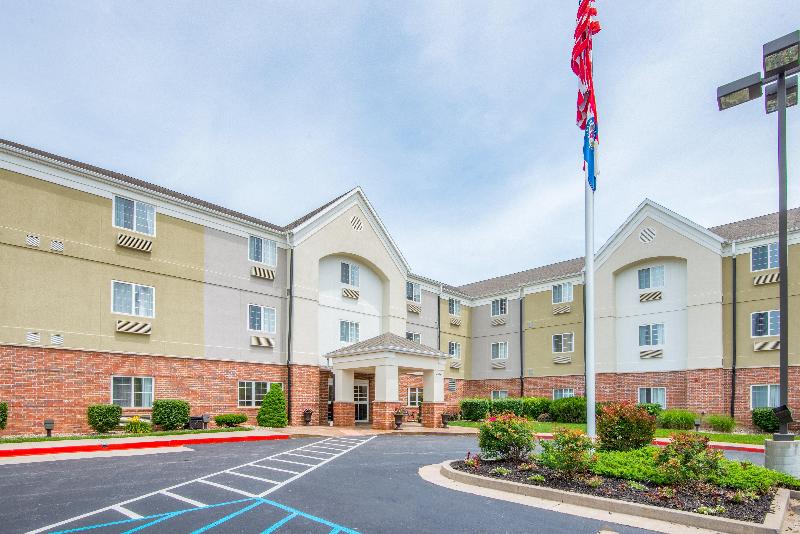 Candlewood Suites Jefferson City image