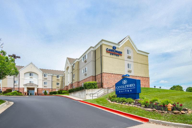 Candlewood Suites Jefferson City image