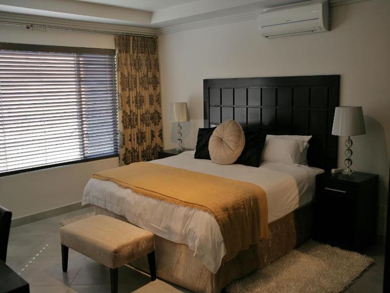 Villa Moyal image
