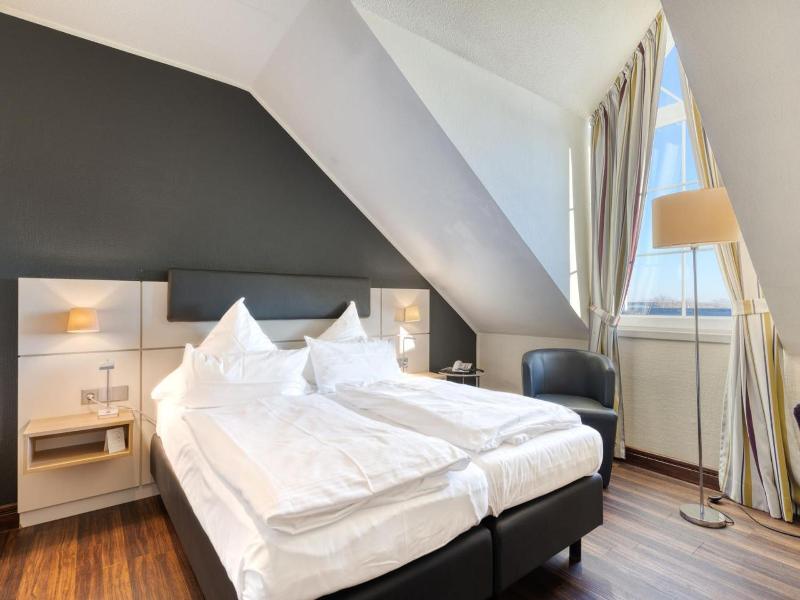 Inselhotel König image