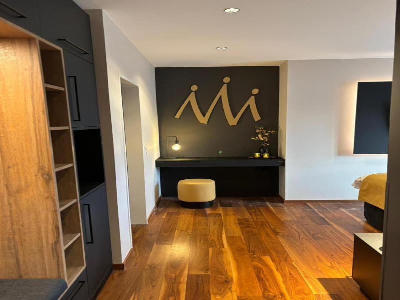 Inselhotel König image