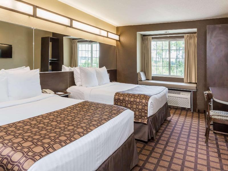 QUADRUPLE Accessible-Two Queen Beds