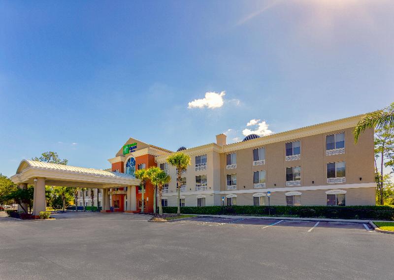 Holiday Inn Express & Suites Jacksonville South -