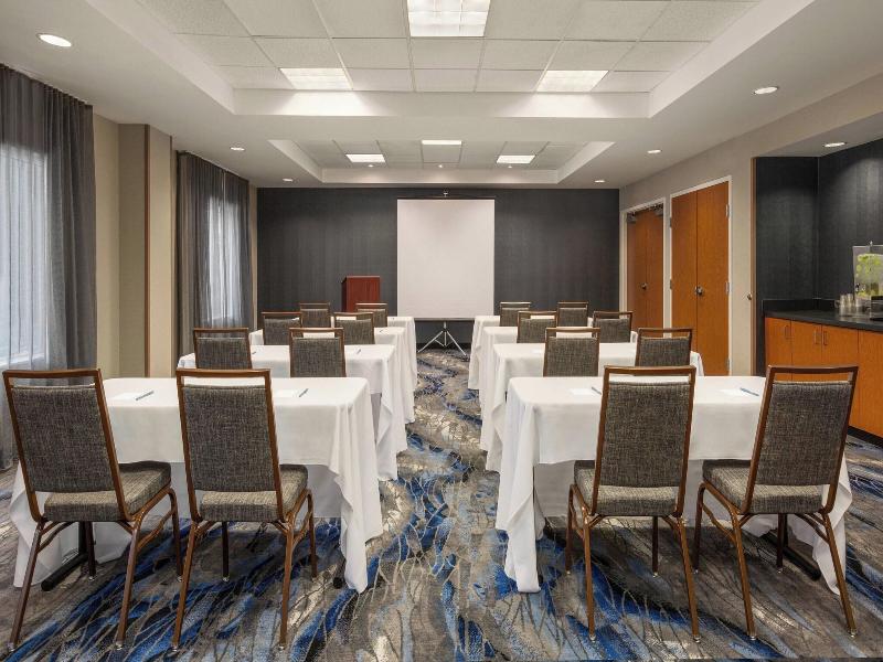 Fairfield Inn & Suites Jacksonville West/Chaffee P — photo 63