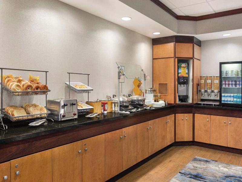 Fairfield Inn & Suites Jacksonville West/Chaffee P — photo 11