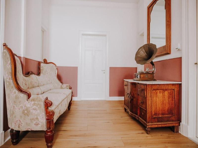 Villa Ems image