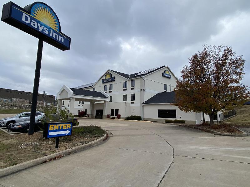 Days Inn by Wyndham Jefferson City image