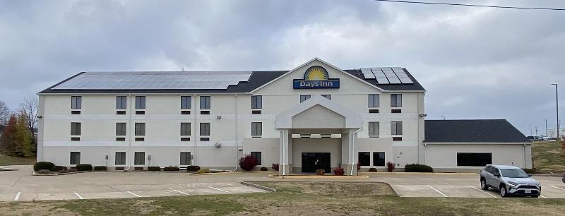 Days Inn by Wyndham Jefferson City image