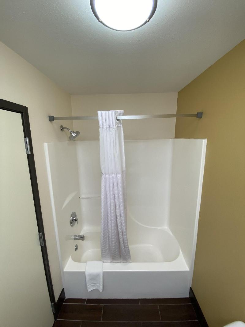 Days Inn by Wyndham Jefferson City image