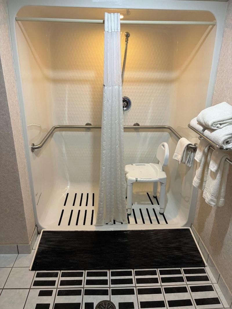 Days Inn by Wyndham Jefferson City image