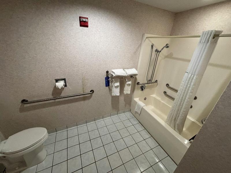 Days Inn by Wyndham Jefferson City image