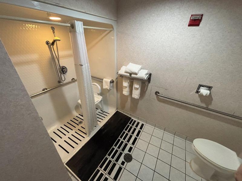 Days Inn by Wyndham Jefferson City image