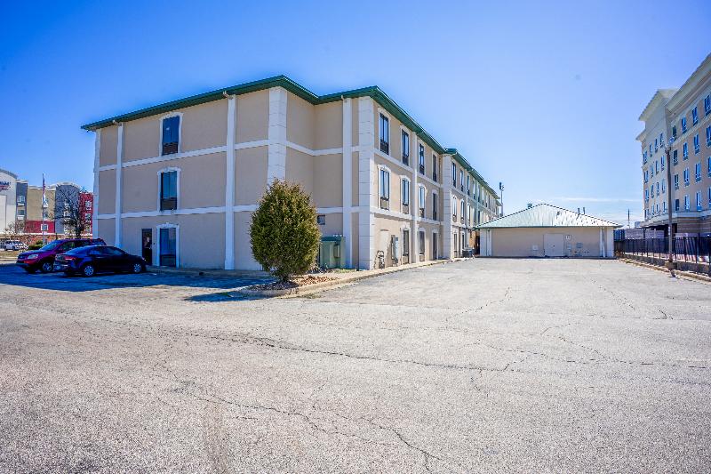 Ark Suites By Oyo Jonesboro I-555 image
