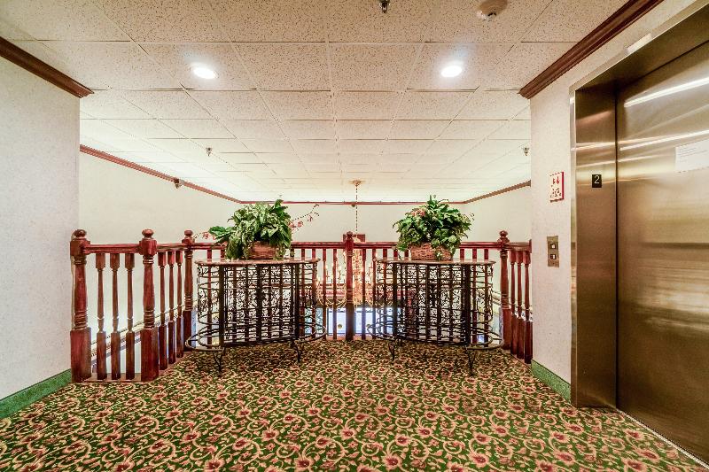 Ark Suites By Oyo Jonesboro I-555 image
