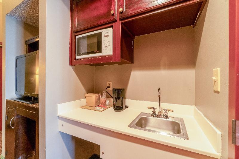 Ark Suites By Oyo Jonesboro I-555 image