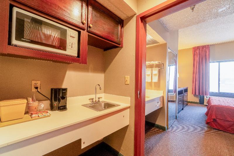 Ark Suites By Oyo Jonesboro I-555 image