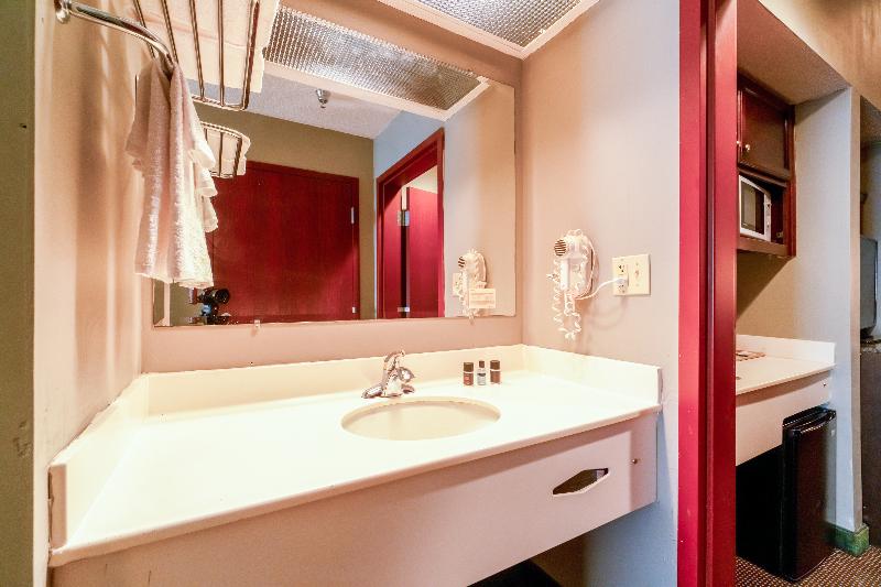 Ark Suites By Oyo Jonesboro I-555 image