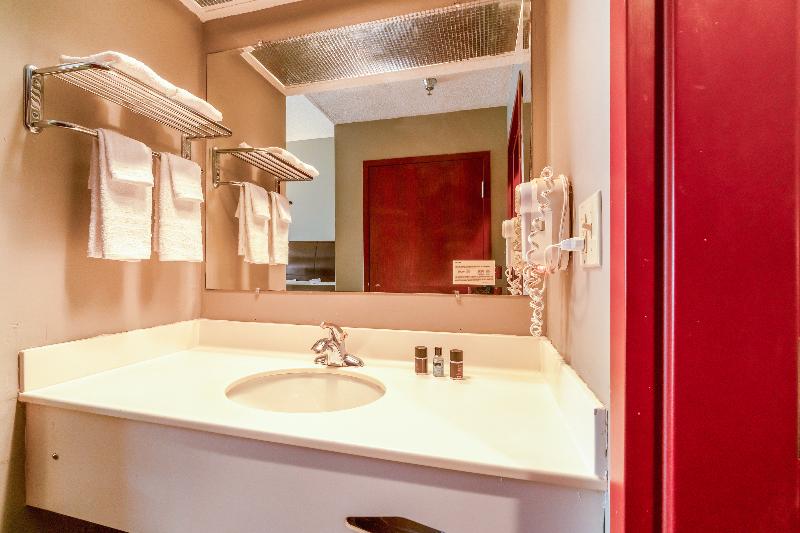 Ark Suites By Oyo Jonesboro I-555 image