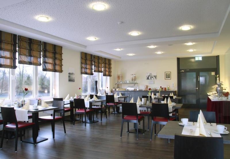Sporthotel Bloemfontein image