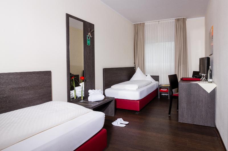 Sporthotel Bloemfontein image