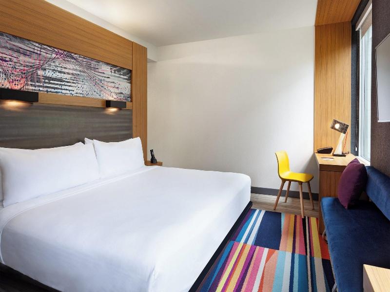 Aloft Jacksonville Tapestry Park image