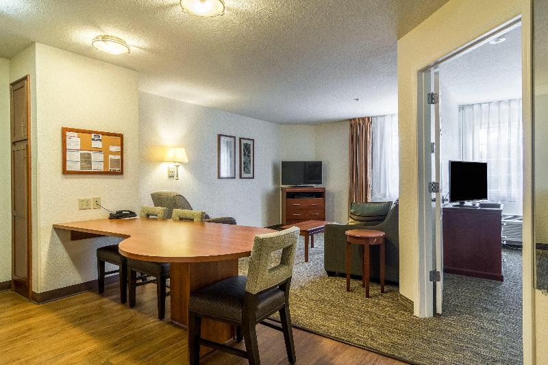 Candlewood Suites Jacksonville East Merril Road