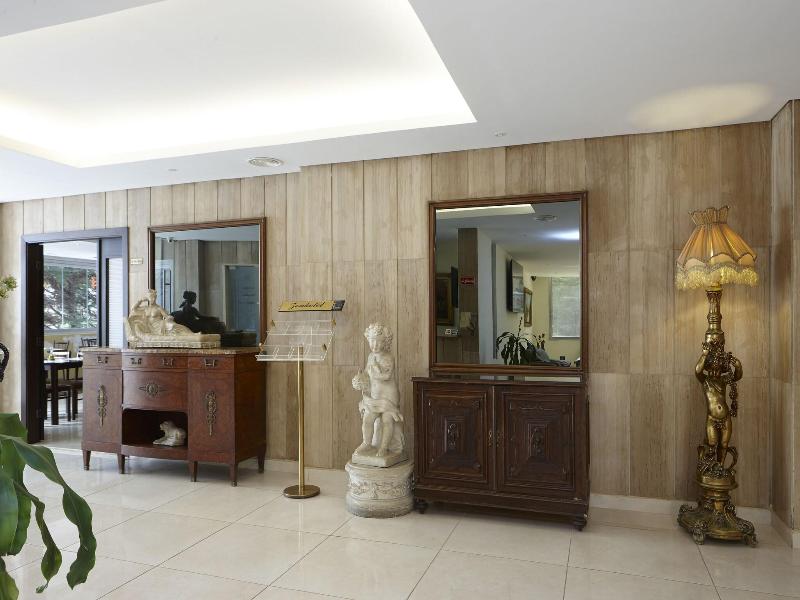 Zoukotel Hotel image