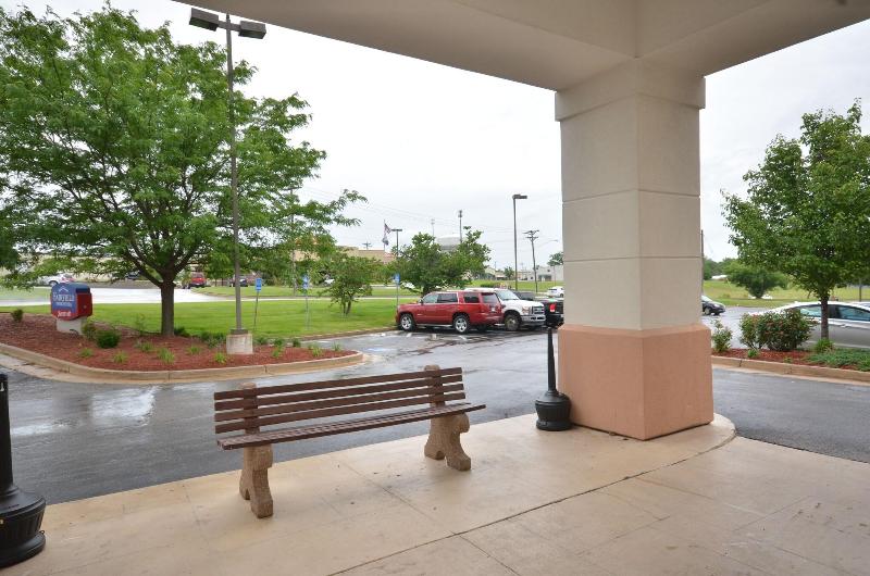 Fairfield Inn & Suites Jefferson City image