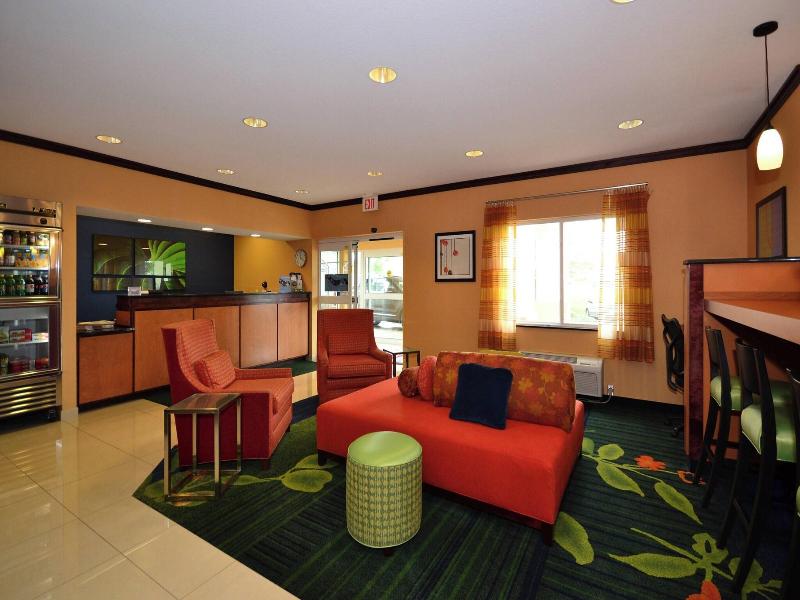 Fairfield Inn & Suites Jefferson City