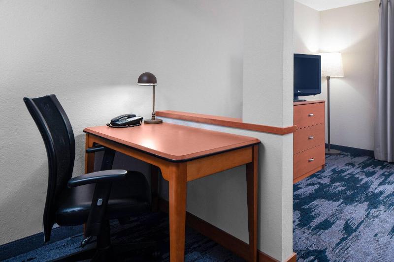 Fairfield Inn & Suites Jefferson City image