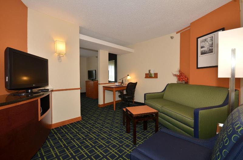 Fairfield Inn & Suites Jefferson City image