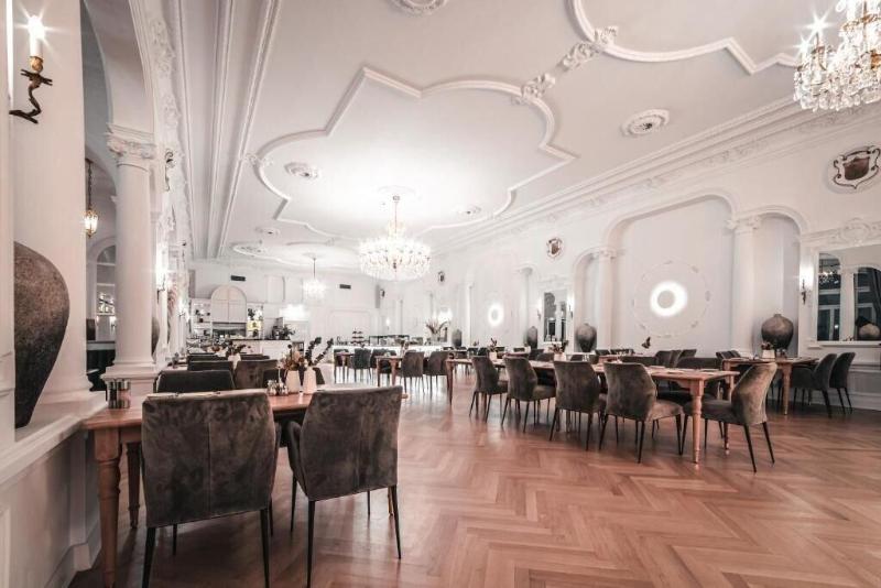 Historisches Kurhaus Juist image
