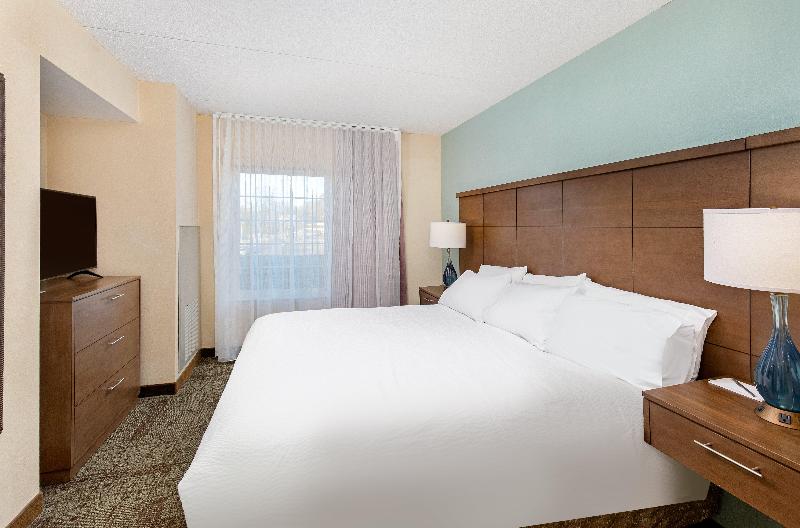 Staybridge Suites Knoxville Oak Ridge image