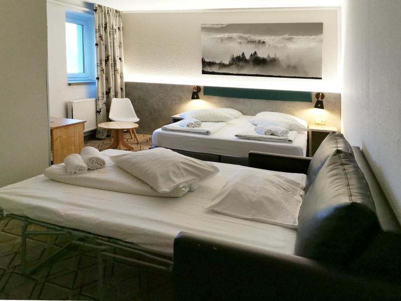 Hotel Miriquidi image