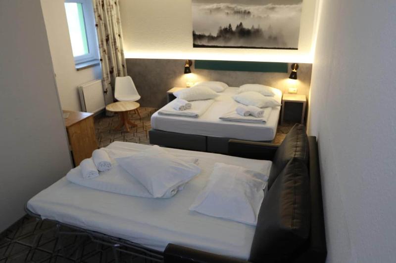 Hotel Miriquidi image