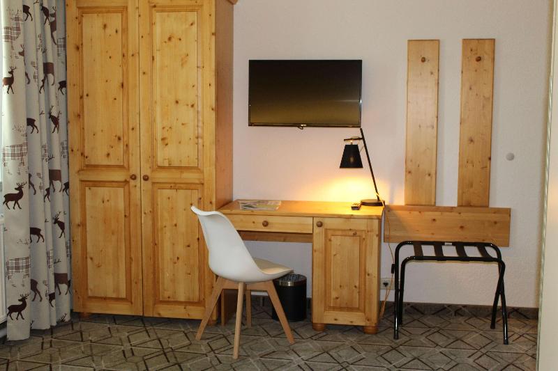 Hotel Miriquidi image