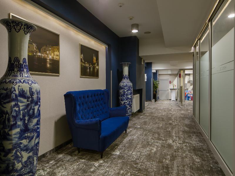 Hotel Centrum image