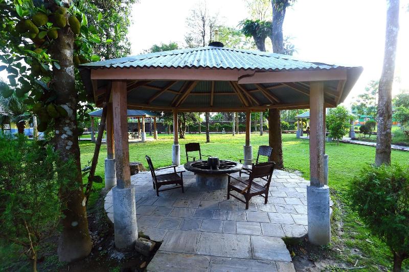 Safari Adventure Lodge