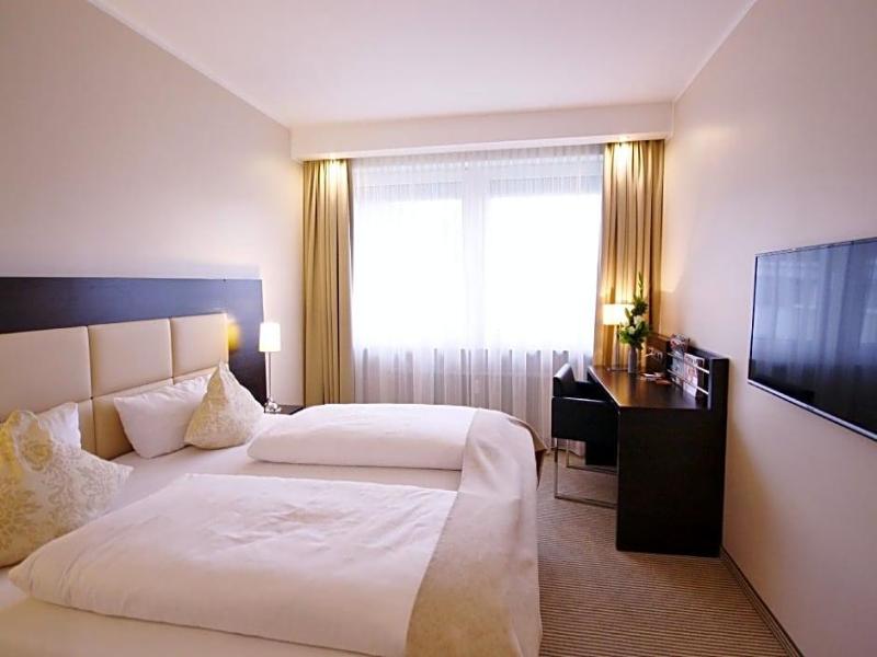 Hotel am Karlstor image