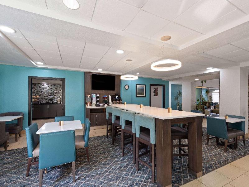 La Quinta Inn&Suites by Wyndham Sevierville/Kodak image