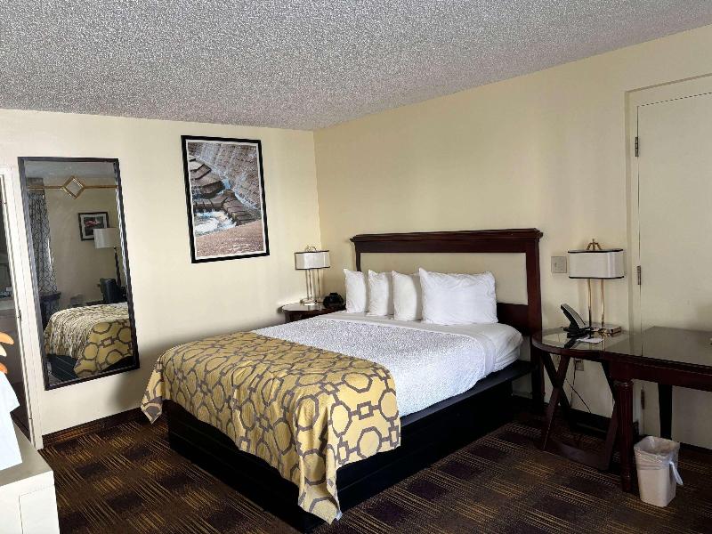 Baymont by Wyndham Johnson City image