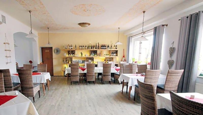 Zur Linde image