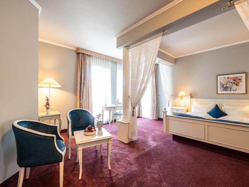 Schloss Hotel Petry image