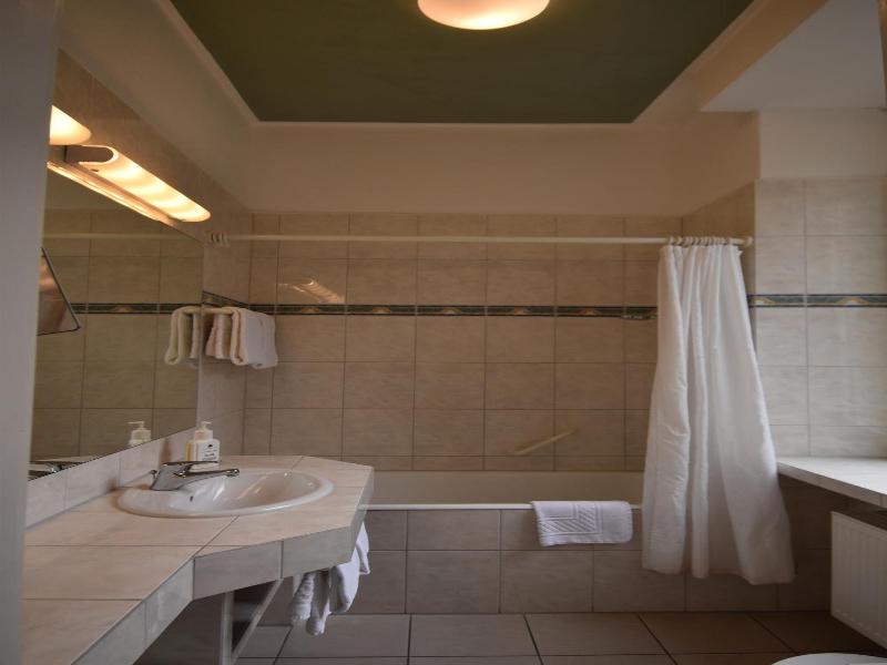 Schloss Hotel Petry image