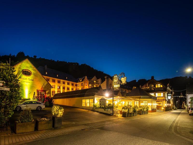 Schloss Hotel Petry image