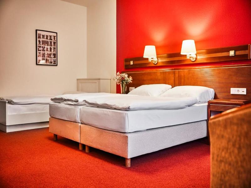 Sauerland Alpin Hotel image