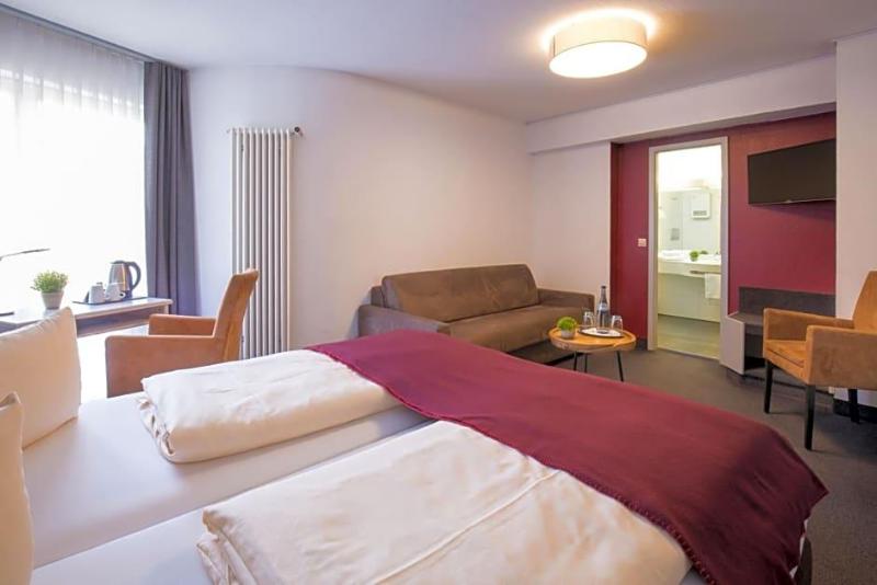 Zum Muke Residenz & Weinstube image